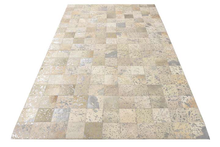 5' 1 x 8' 2 Cowhide Rug
