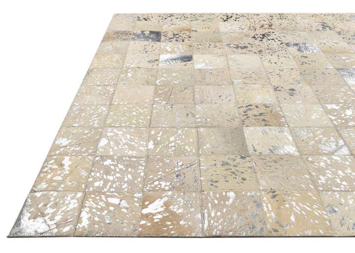 5' 1 x 8' 2 Cowhide Rug