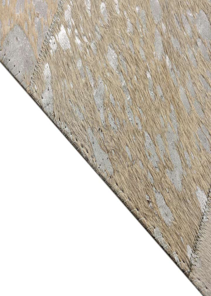 5' 1 x 8' Cowhide Rug