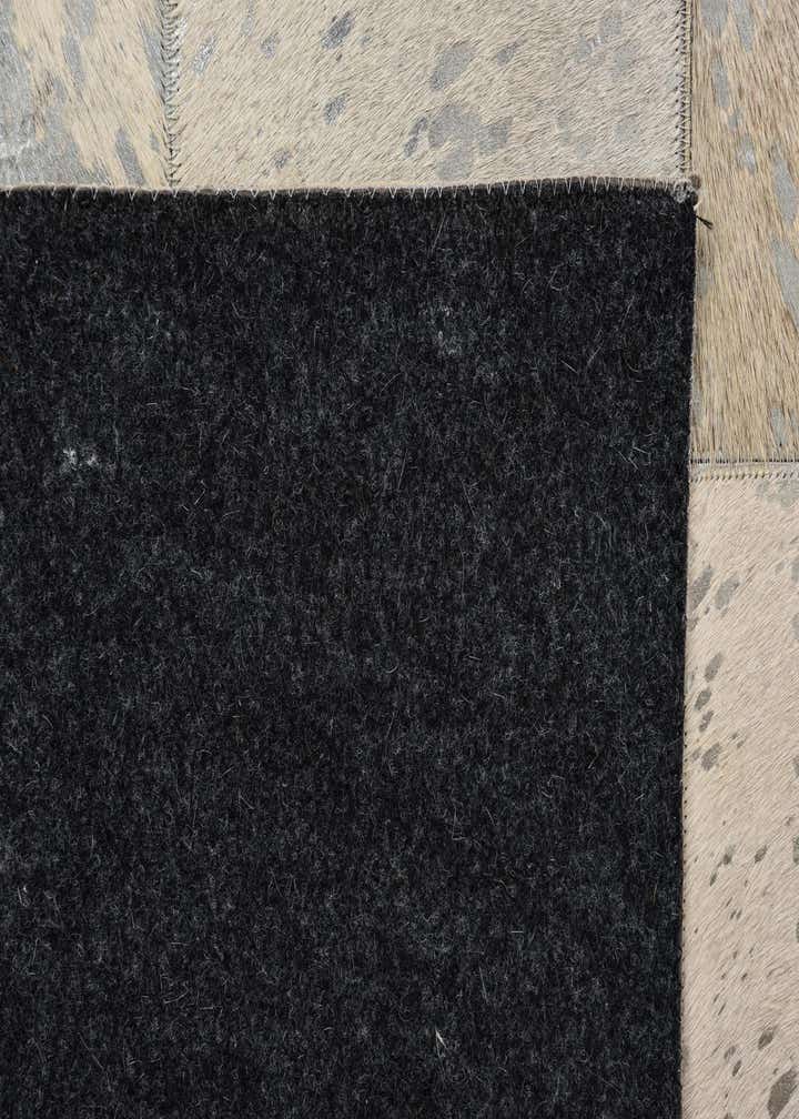 5' 1 x 8' Cowhide Rug