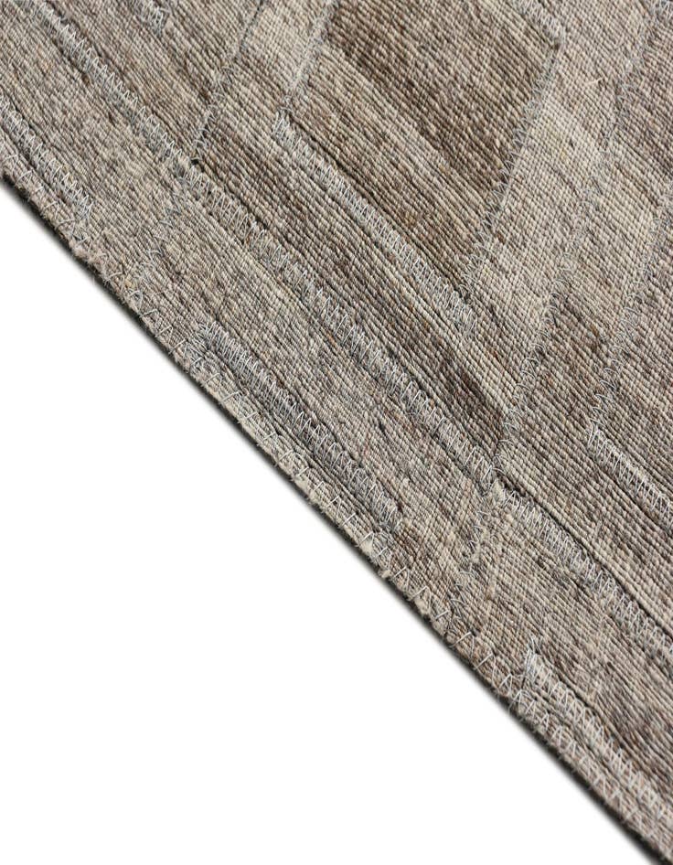 Detail image of 5' x 7' 10 Cowhide Rug