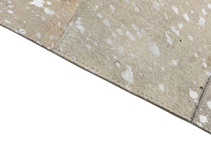 5' x 8' Cowhide Rug