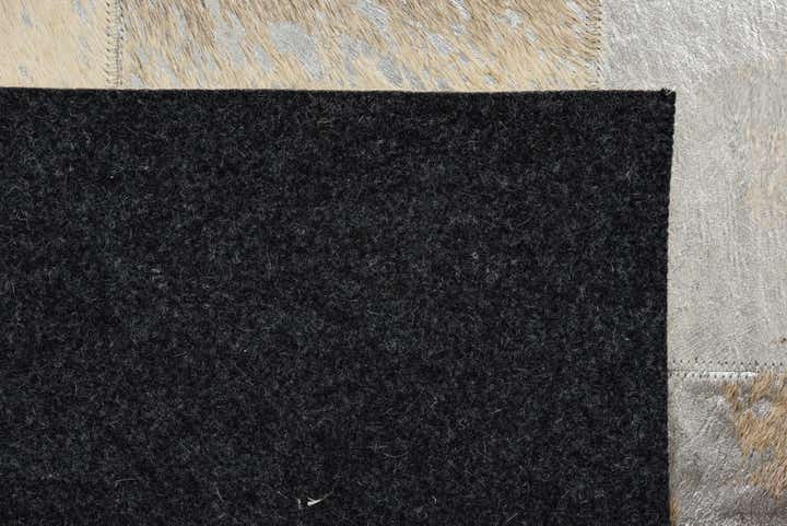5' x 8' Cowhide Rug