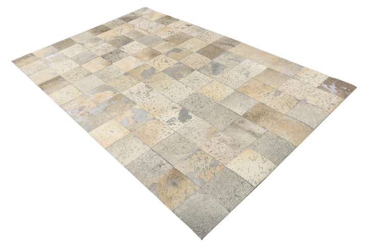 5' x 8' Cowhide Rug