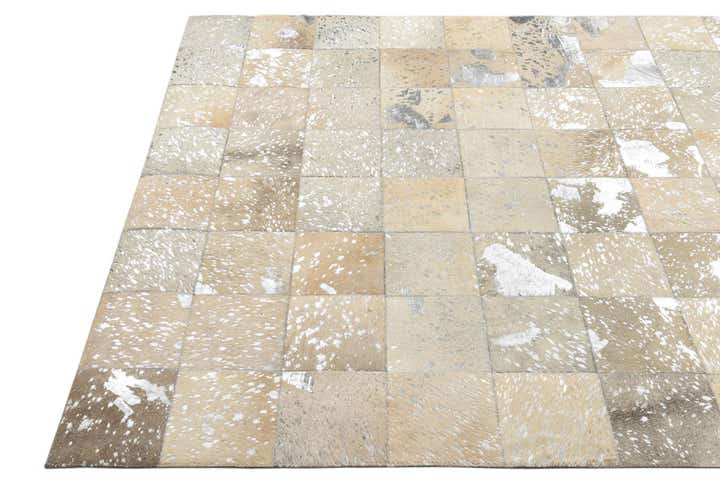 5' x 8' Cowhide Rug