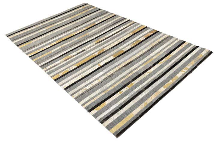 5' x 8' Cowhide Rug