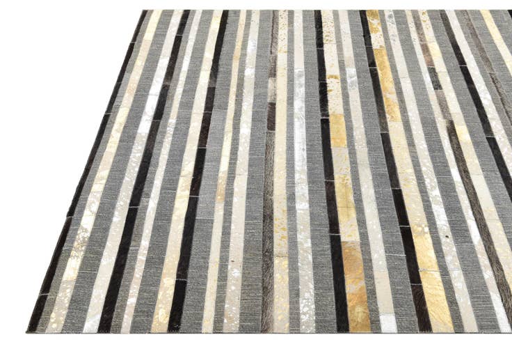 Detail image of 5' x 8' Cowhide Rug