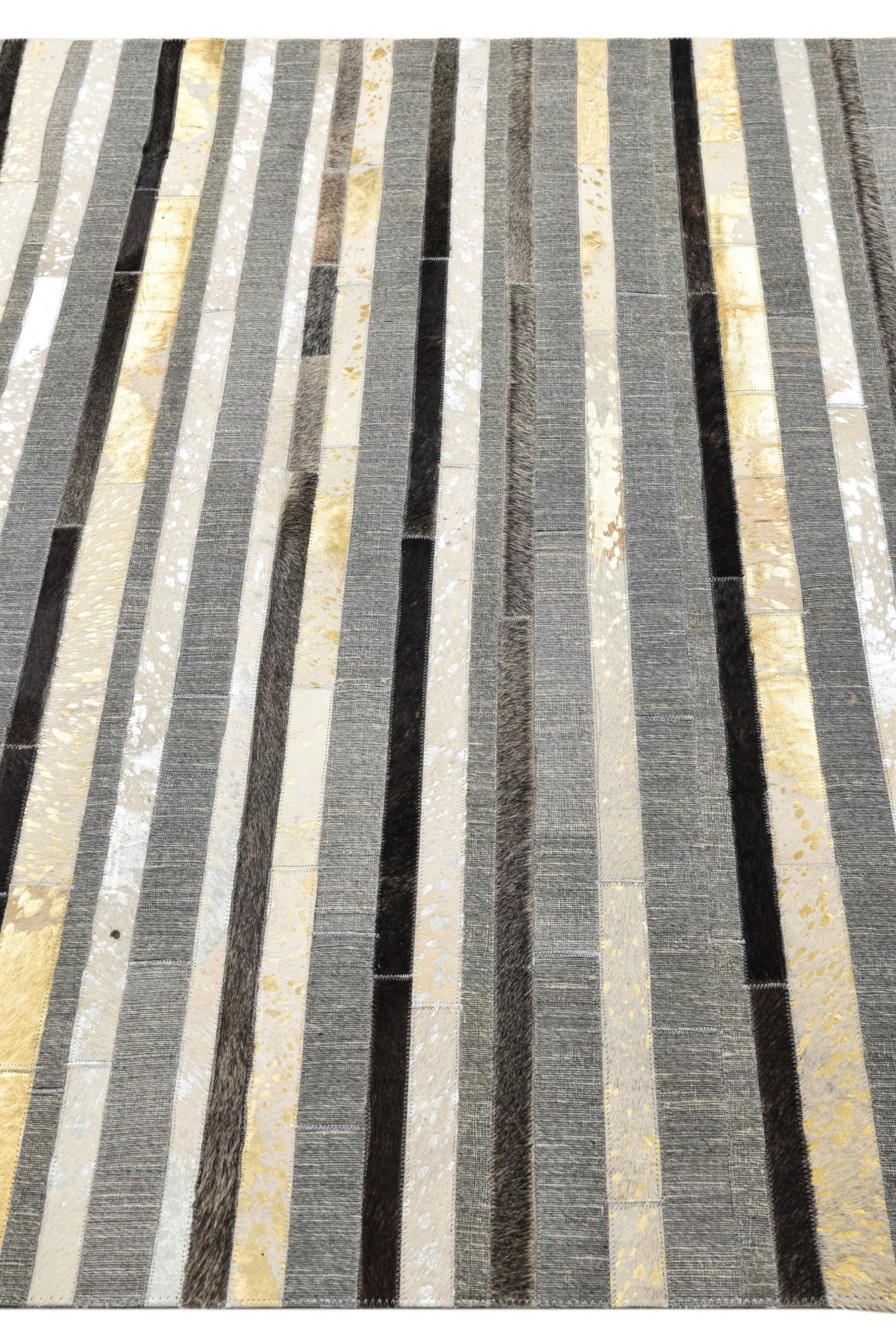 5' x 8' Cowhide Rug
