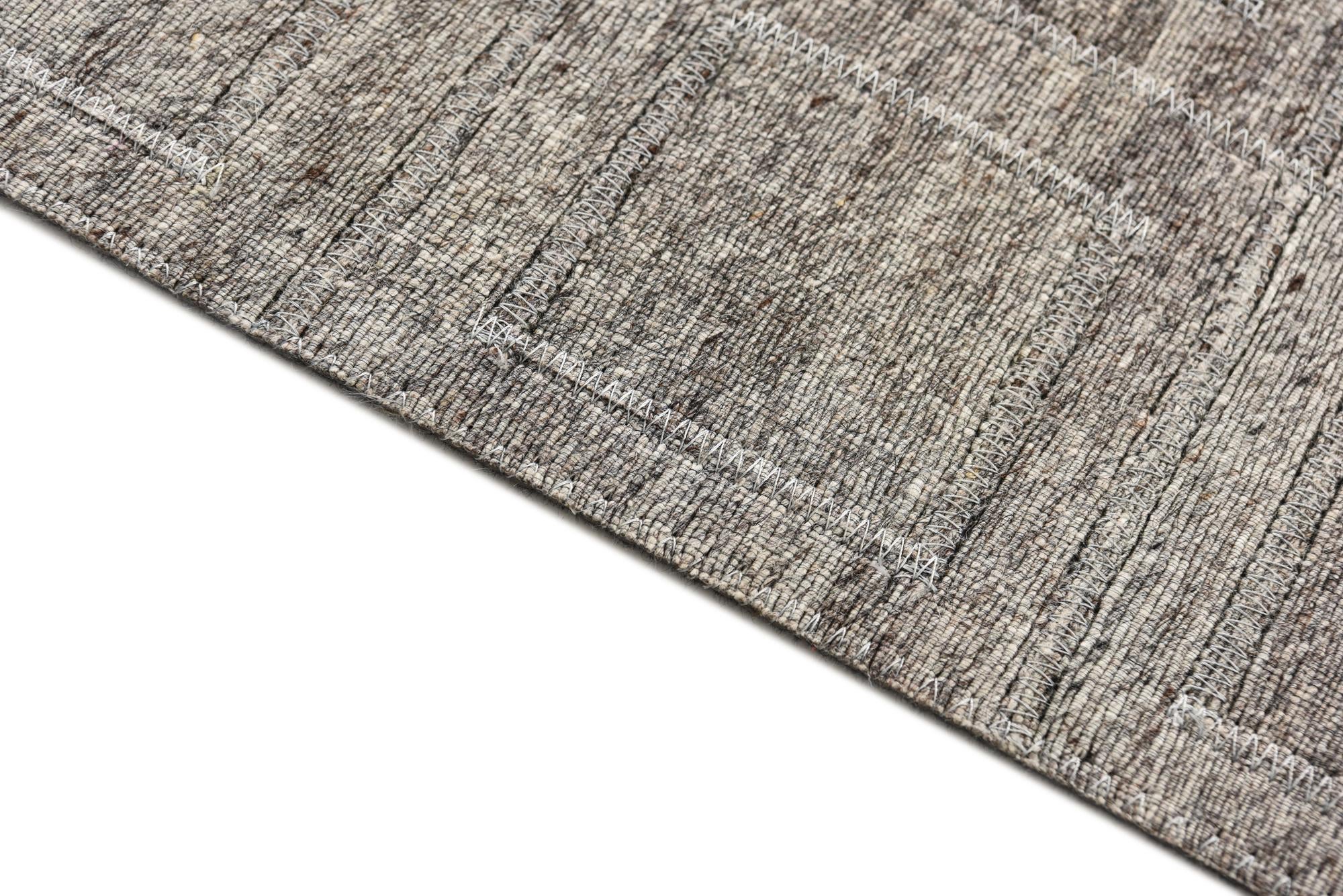 5' x 7' 7 Cowhide Rug
