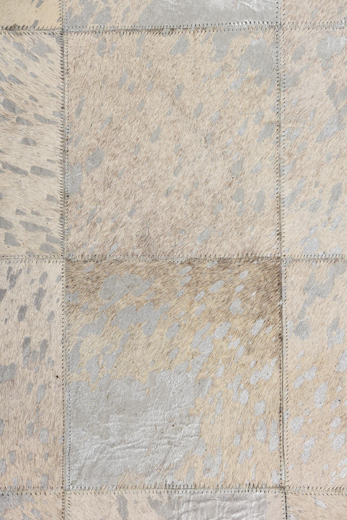 5' x 8' Cowhide Rug