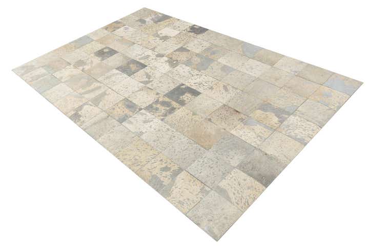 5' 1 x 8' Cowhide Rug