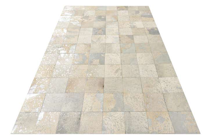 5' 1 x 8' Cowhide Rug