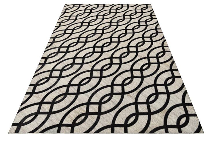 Detail image of 5' x 7' 10 Cowhide Rug