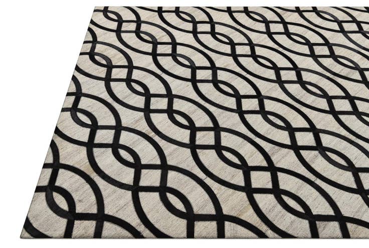 Detail image of 5' x 7' 10 Cowhide Rug