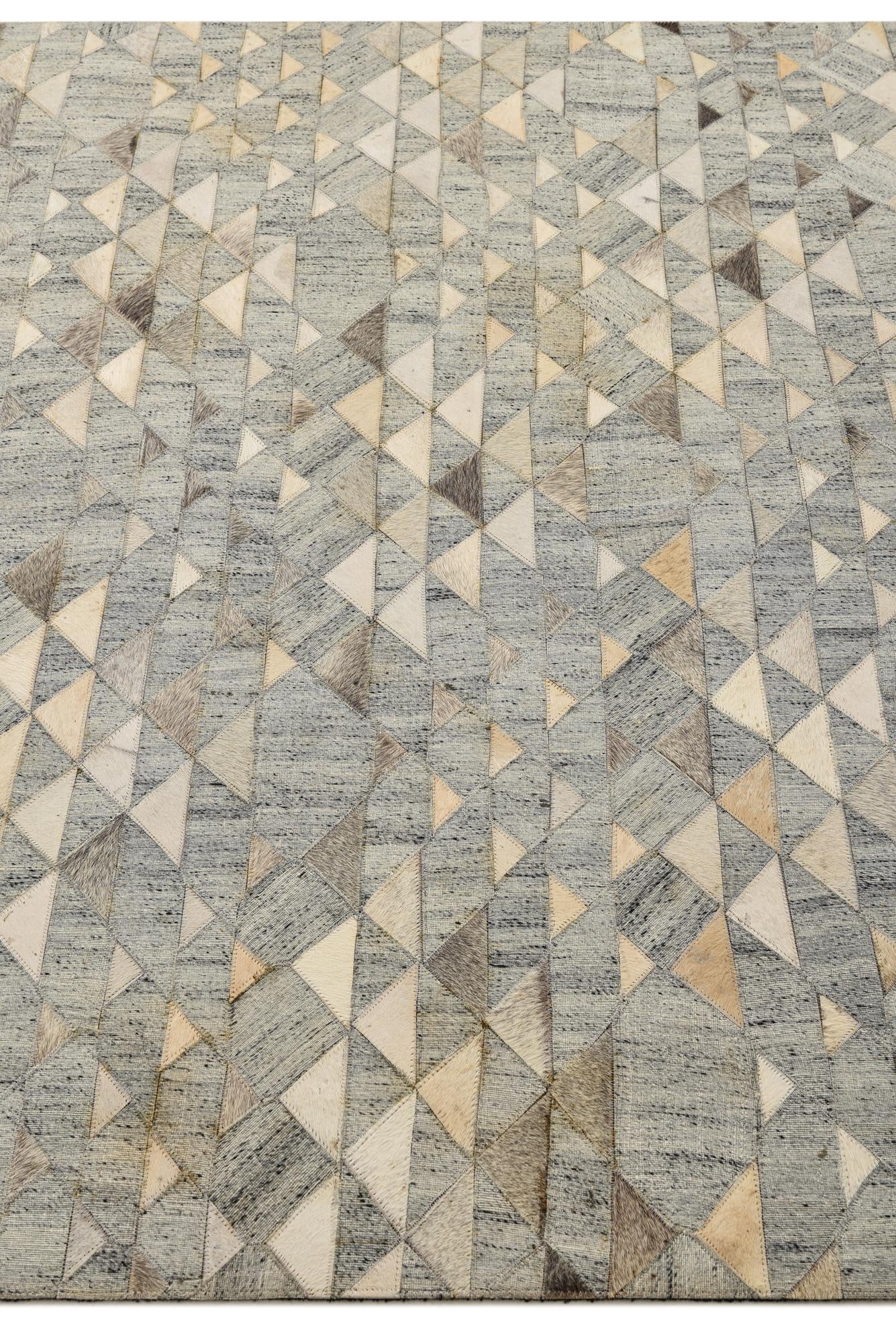 5' x 7' 9 Cowhide Rug