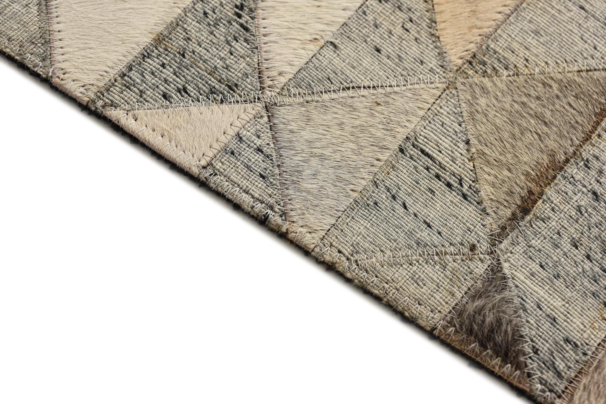 5' x 7' 9 Cowhide Rug