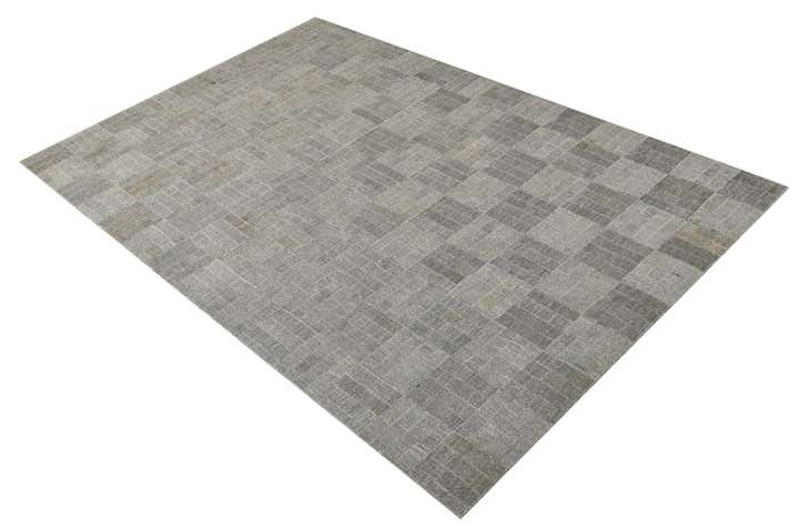 4' 2 x 6' 5 Cowhide Rug