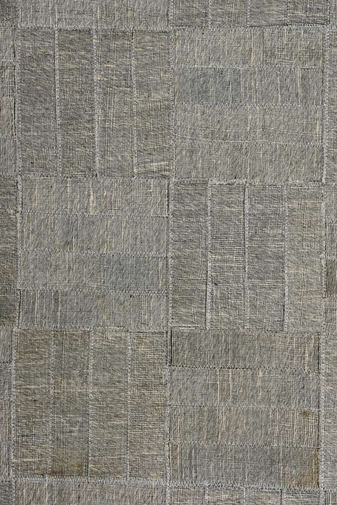 4' 2 x 6' 5 Cowhide Rug