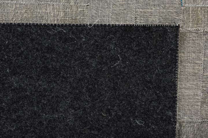 4' 2 x 6' 5 Cowhide Rug