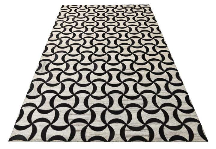 5' x 7' 9 Cowhide Rug
