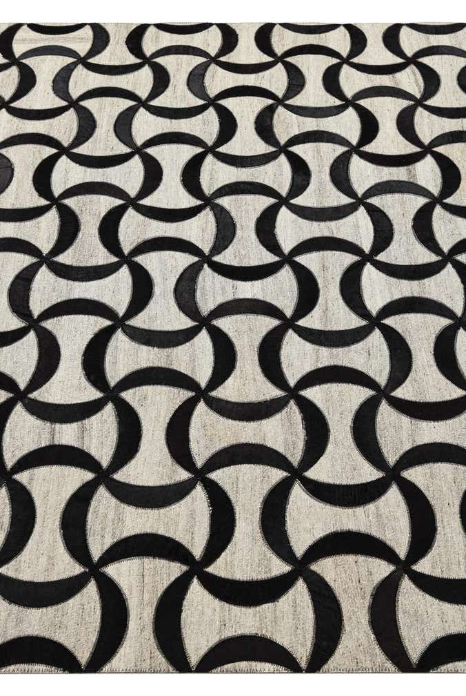 5' x 7' 9 Cowhide Rug