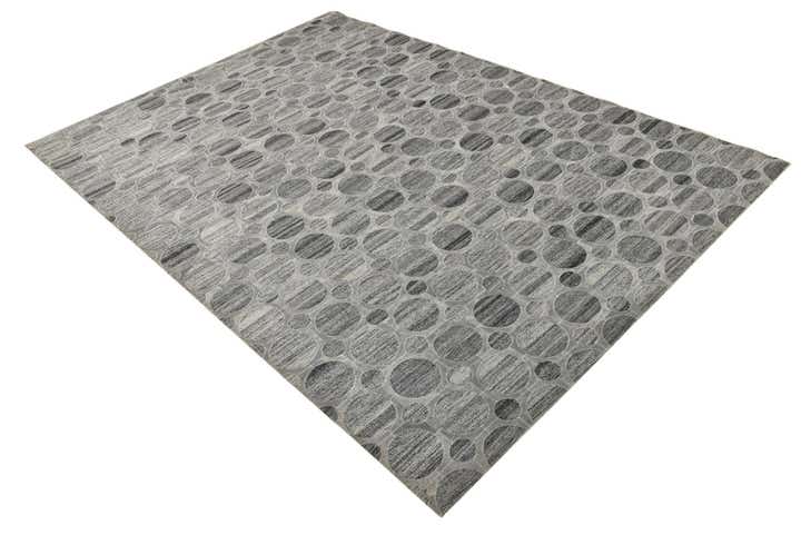 5' 5 x 7' 9 Cowhide Rug