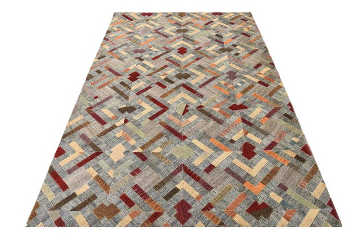 Detail image of 5' x 7' 10 Cowhide Rug