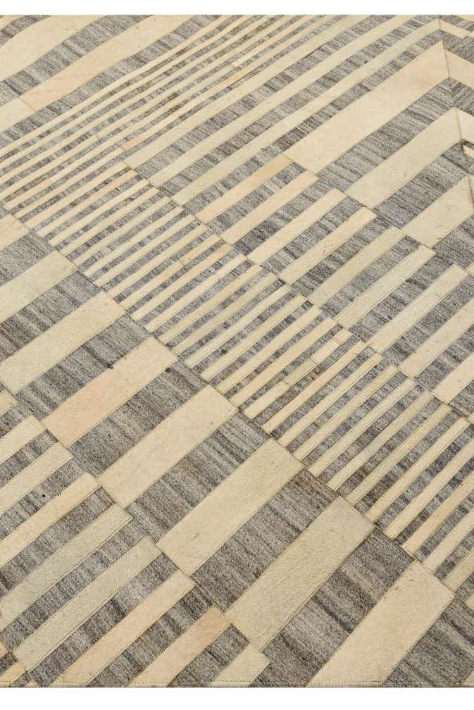 5' 1 x 8' 1 Cowhide Rug