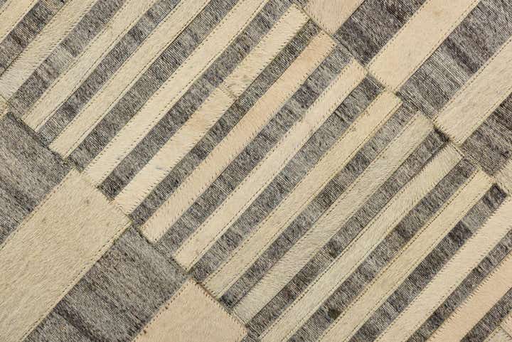 5' 1 x 8' 1 Cowhide Rug