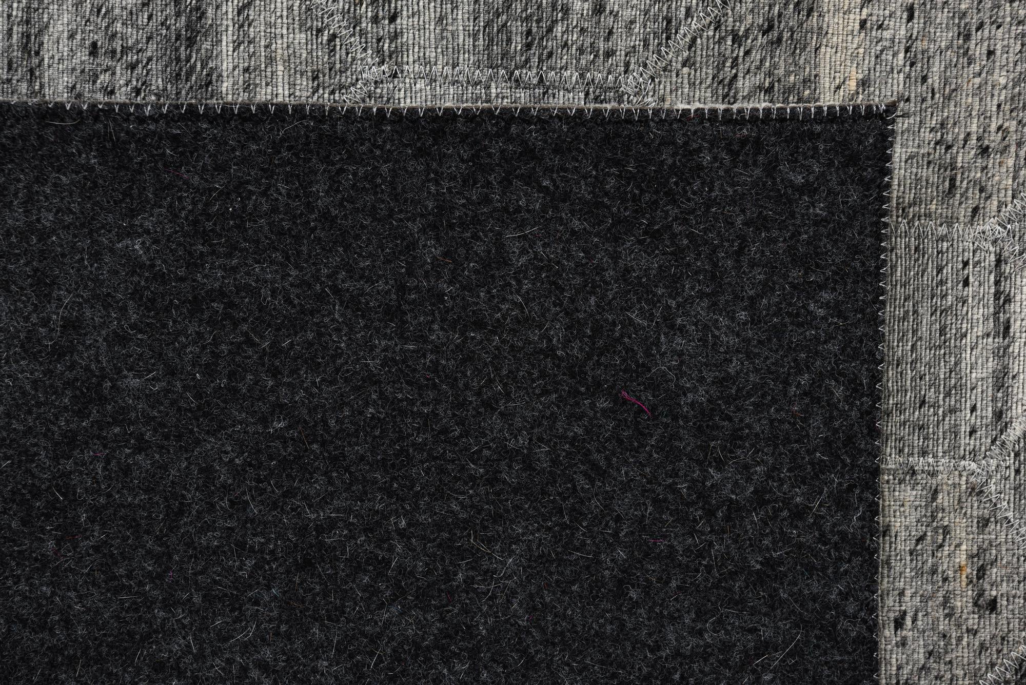 5' 1 x 8' Cowhide Rug