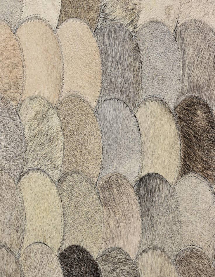 Detail image of 4' 8 x 6' 7 Cowhide Rug