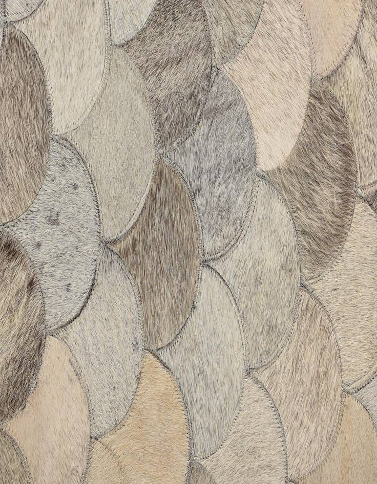 Detail image of 4' 8 x 6' 7 Cowhide Rug
