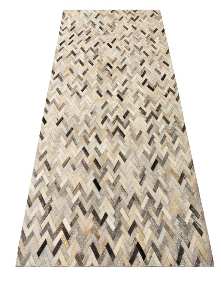 Detail image of 4' 8 x 6' 7 Cowhide Rug