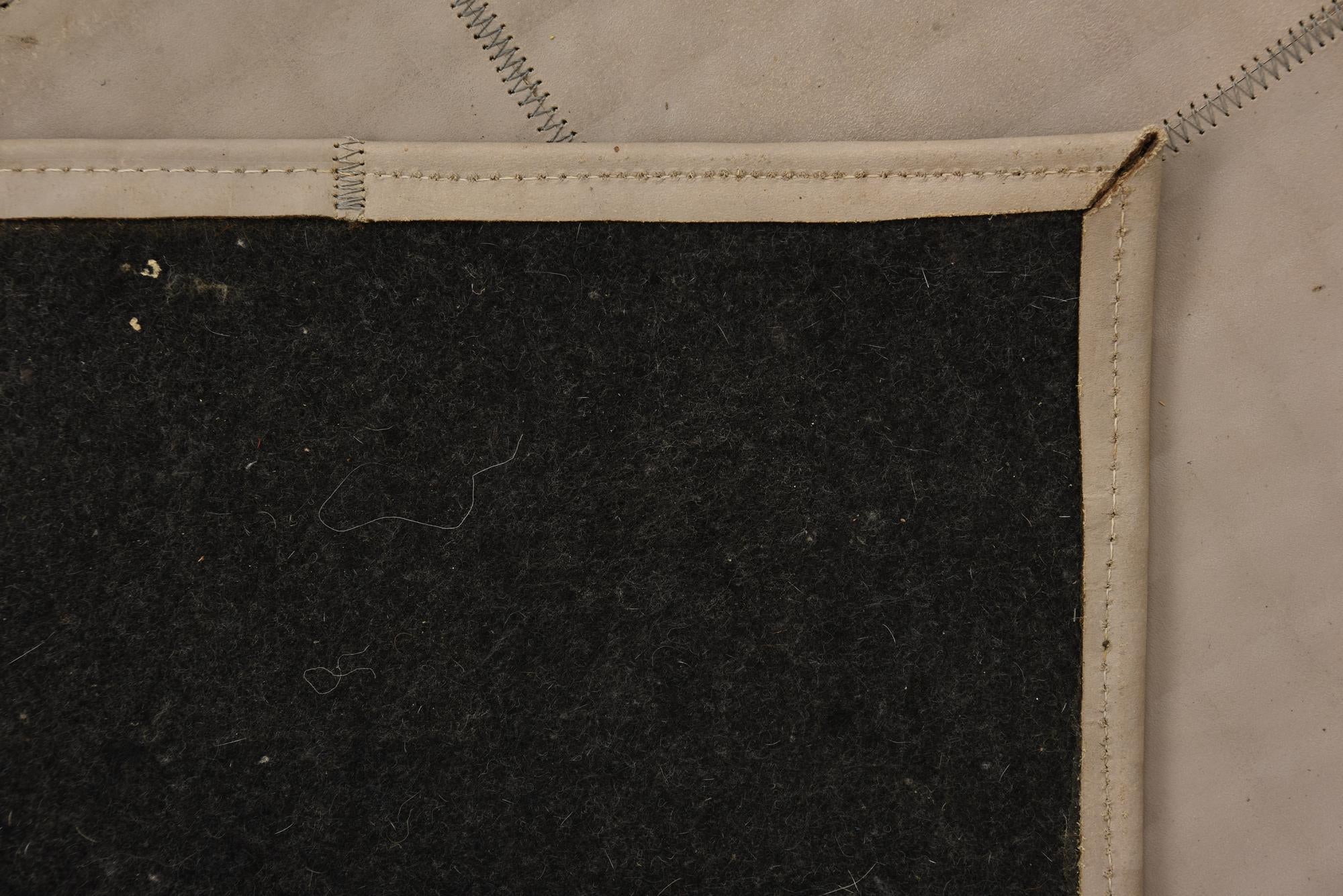 2' x 3' 1 Cowhide Rug