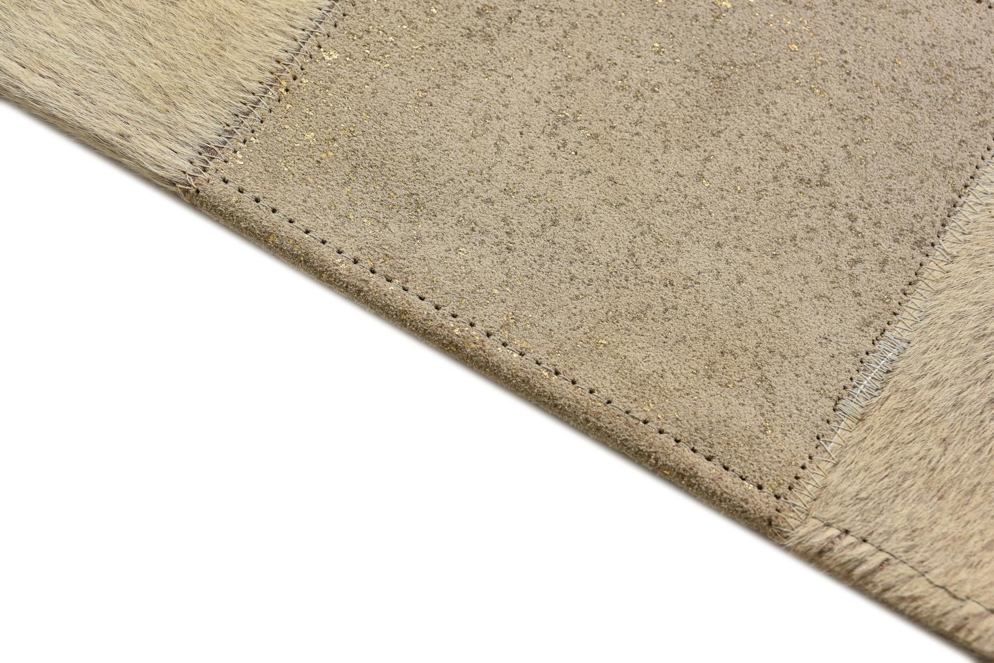2' 1 x 3' 1 Cowhide Rug