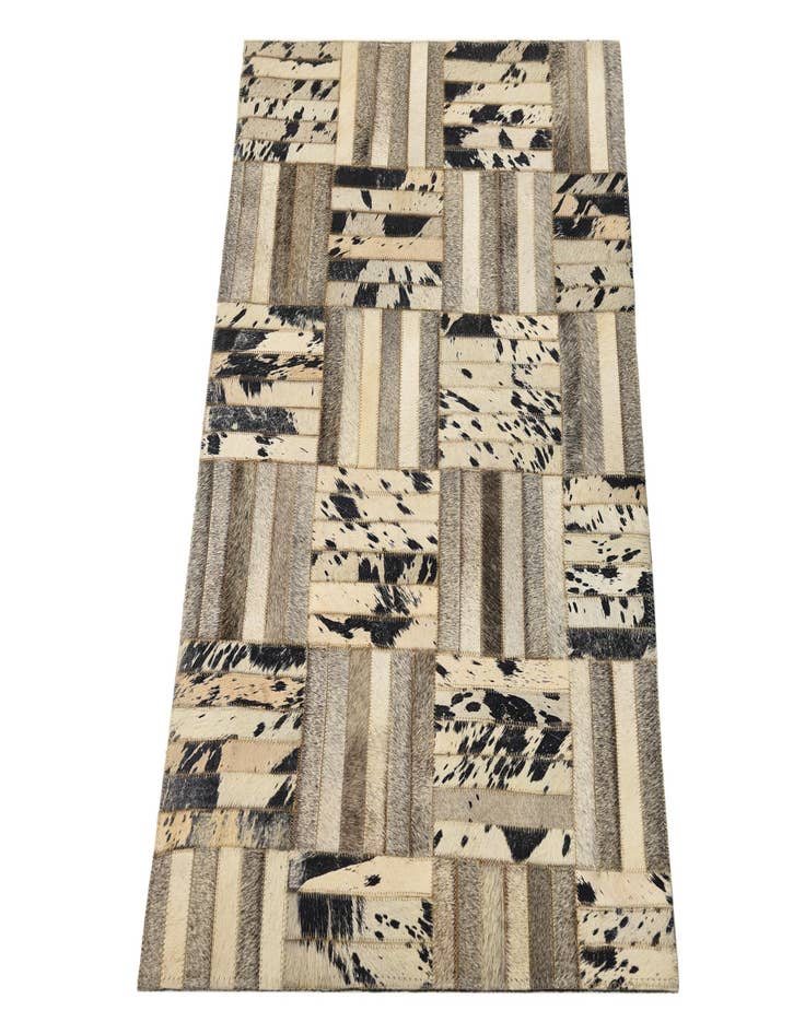 Detail image of 2' x 3' 1 Cowhide Rug