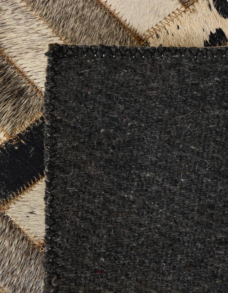 Detail image of 2' x 3' 1 Cowhide Rug