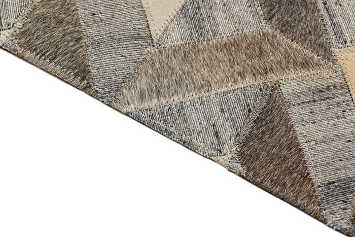 2' x 3' Cowhide Rug