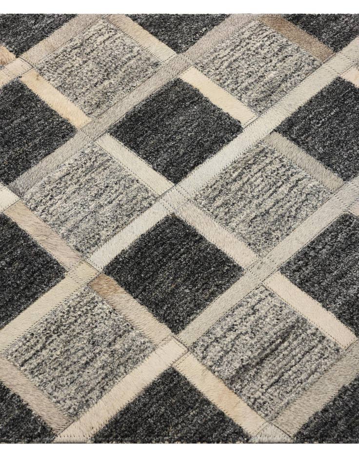 Detail image of 2' x 3' 1 Cowhide Rug