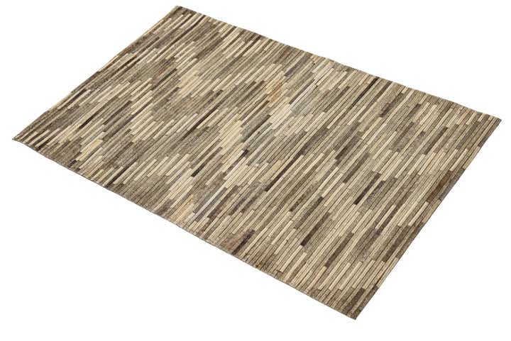 2' 2 x 3' 3 Cowhide Rug