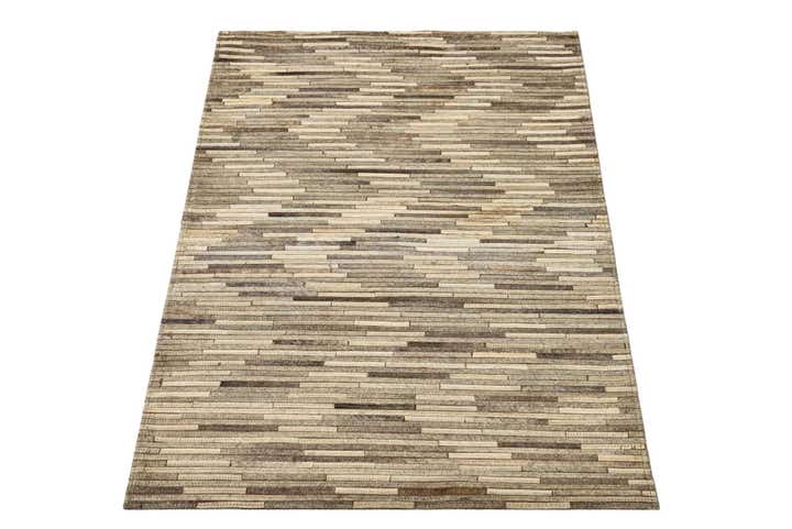 2' 2 x 3' 3 Cowhide Rug