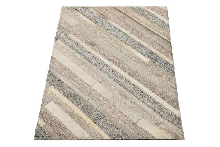 2' 1 x 3' Cowhide Rug
