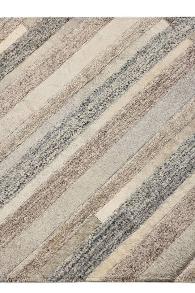 Detail image of 2' 1 x 3' Cowhide Rug