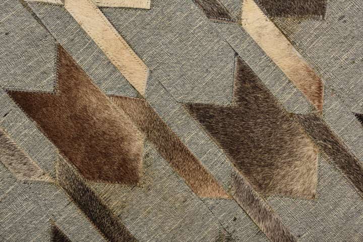 2' 1 x 3' 1 Cowhide Rug