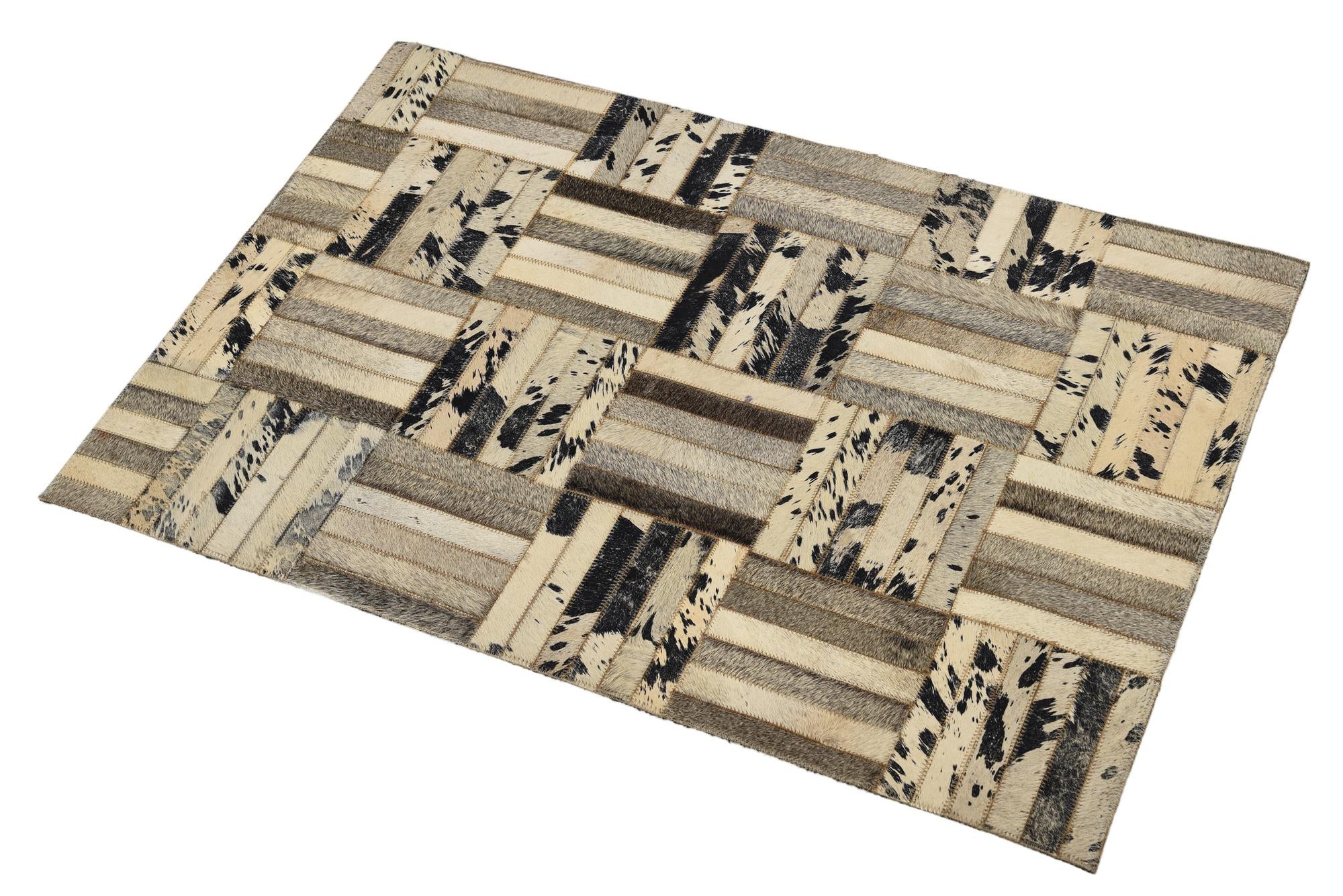 2' 1 x 3' 1 Cowhide Rug