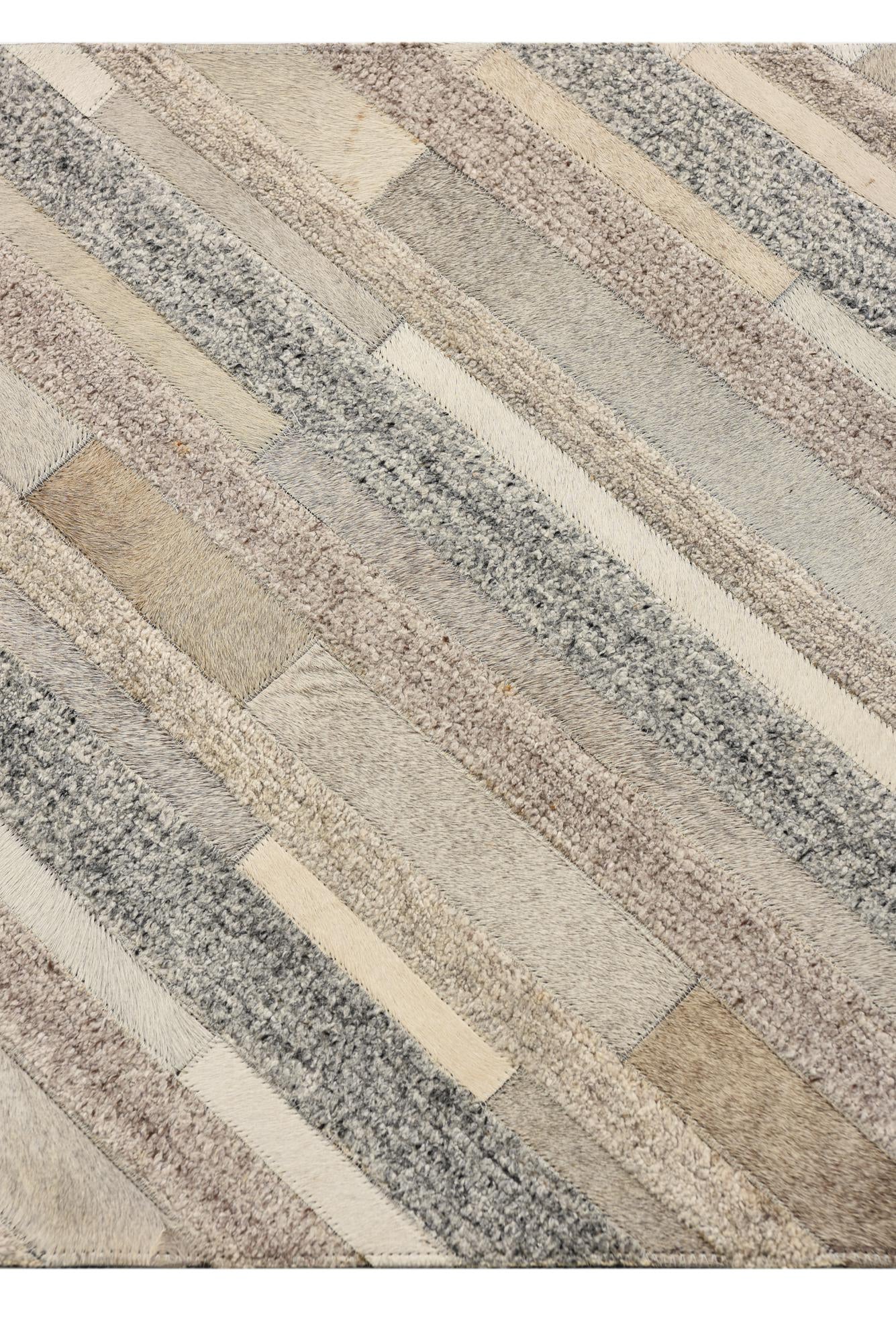 2' 1 x 3' 1 Cowhide Rug
