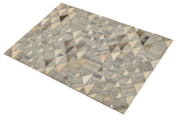 2' 2 x 3' 1 Cowhide Rug
