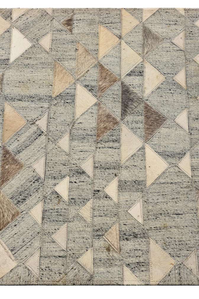 2' 2 x 3' 1 Cowhide Rug