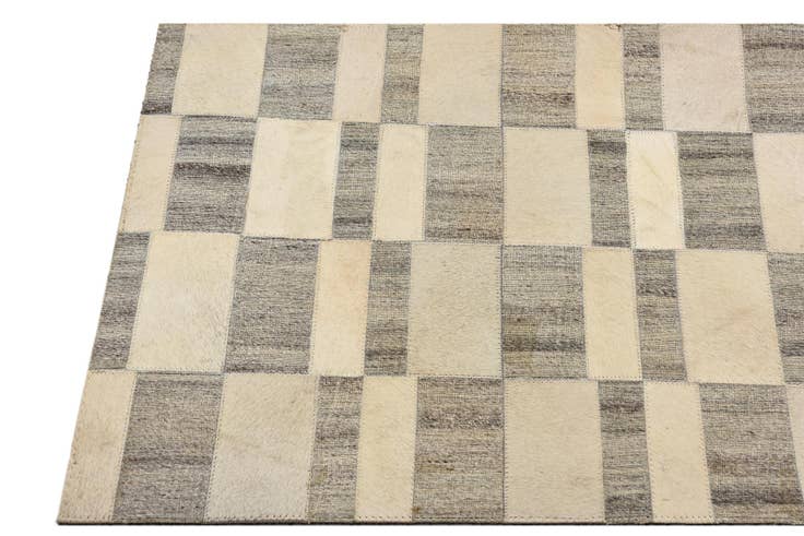 Detail image of 2' x 3' 1 Cowhide Rug
