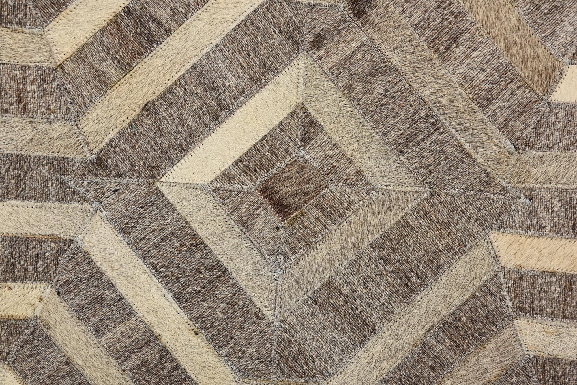 2' 1 x 3' 1 Cowhide Rug